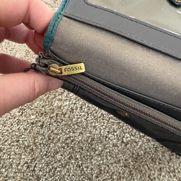 Fossil Navy Blue & Turquoise Leather Wallet Gold Hardwear - Picture 12 of 14